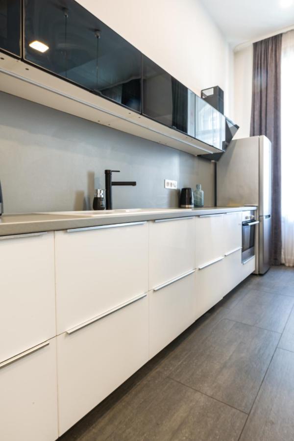 Luxury Nova Home next to the New York Café Budapest Esterno foto